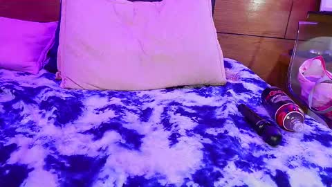 Manuela  online show from February 21, 6:18 am