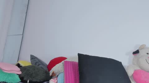 Chloe new account online show from March 4, 7:11 pm