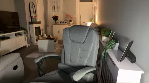 mtb1697 online show from November 2, 11:40 pm