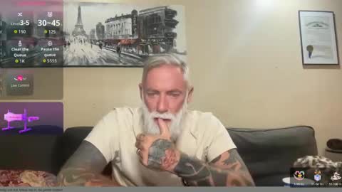 Snapshot of mtlbiker chatting on September 19, 12:34 am BikerDude online show from September 19, 12:34 am