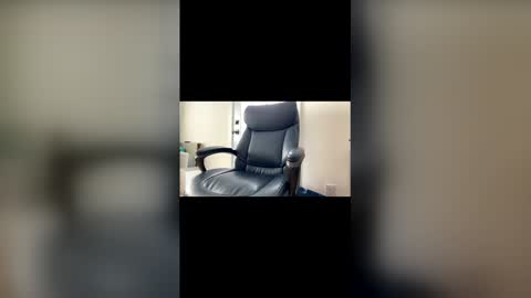 Snapshot of mtllove69 chatting on March 9, 3:05 pm mtllove69 online show from March 9, 3:05 pm