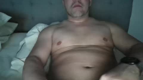 Snapshot of mtman5 chatting on March 3, 2:39 am mtman5 online show from March 3, 2:39 am