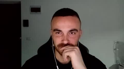 Snapshot of mu5clemania chatting on January 7, 2:30 pm Victor online show from January 7, 2:30 pm