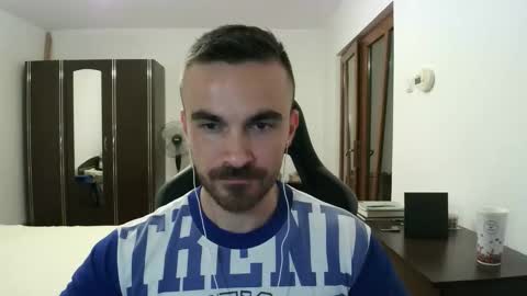 Snapshot of mu5clemania chatting on October 2, 4:14 pm Victor online show from October 2, 4:14 pm