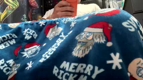 Snapshot of muecapr chatting on December 1, 12:10 pm Freakyt online show from December 1, 12:10 pm