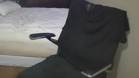 Muffdiver online show from December 29, 12:45 pm