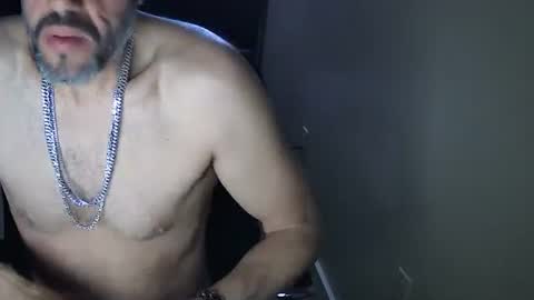 Muffdiver online show from February 24, 8:27 am