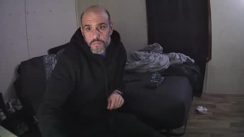 Muffdiver online show from February 4, 2:28 am