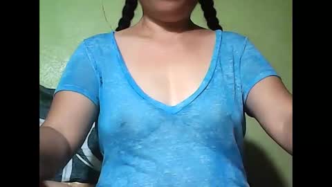 muffy_bunny online show from April 2, 9:18 am