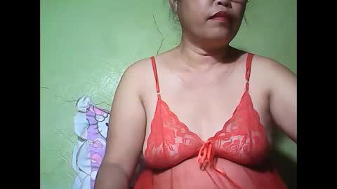 Snapshot of muffy_bunny chatting on May 2, 6:57 pm muffy_bunny online show from May 2, 6:57 pm
