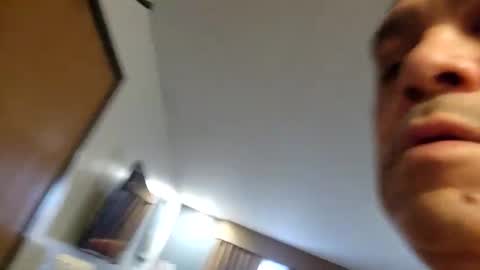 Snapshot of mugsy183 chatting on January 31, 10:19 pm mugsy183 online show from January 31, 10:19 pm