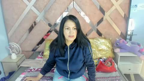 Snapshot of mulan_sexy01 chatting on December 30, 7:53 pm Mulan online show from December 30, 7:53 pm