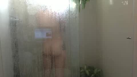 Snapshot of munchi_ chatting on January 16, 10:23 pm online show from January 16, 10:23 pm