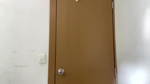 Snapshot of munchi_ chatting on October 18, 3:46 pm online show from October 18, 3:46 pm