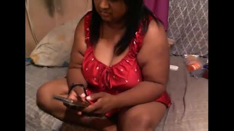 Snapshot of munniegalz1 chatting on February 14, 7:12 pm your angel online show from February 14, 7:12 pm