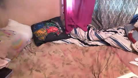 Snapshot of munniegalz1 chatting on September 24, 10:07 am your angel online show from September 24, 10:07 am