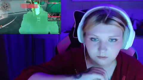 Snapshot of mura_muur chatting on July 4, 4:24 pm Milana online show from July 4, 4:24 pm