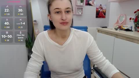 Snapshot of muriel_elvin chatting on October 25, 8:00 am muriel_elvin online show from October 25, 8:00 am