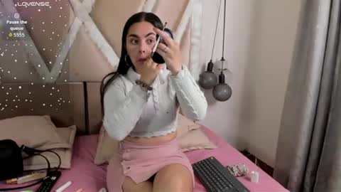 Snapshot of muriell_69 chatting on June 13, 12:36 pm muriell_69 online show from June 13, 12:36 pm