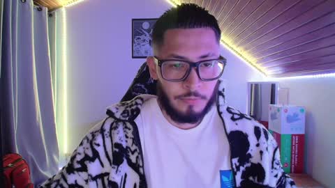 David Big online show from December 2, 5:59 am