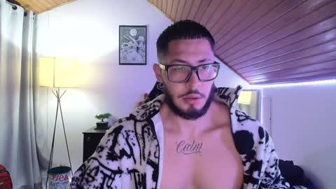 David Big online show from December 5, 7:05 am