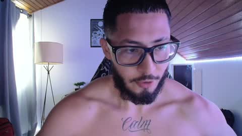 David Big online show from December 6, 2:17 pm