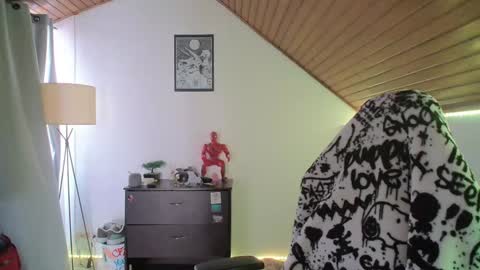 David Big online show from December 11, 9:23 pm