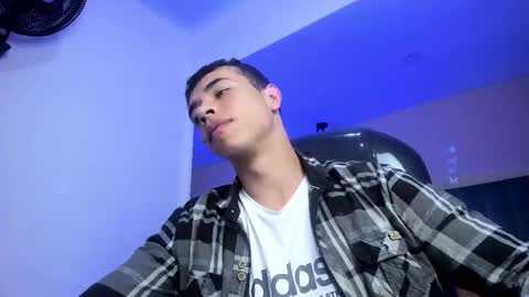 Snapshot of muscle_scott chatting on February 17, 7:20 pm muscle scott online show from February 17, 7:20 pm