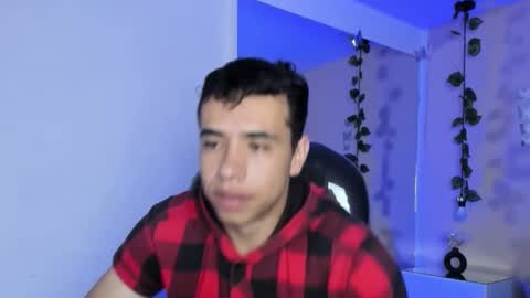 Snapshot of muscle_scott chatting on February 28, 2:07 pm muscle scott online show from February 28, 2:07 pm