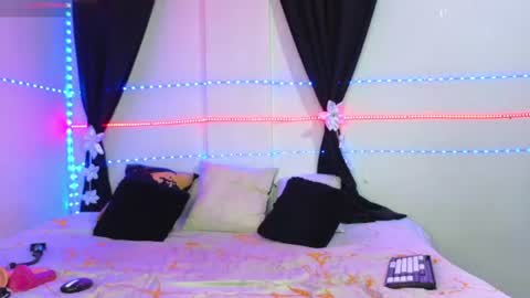 Snapshot of muscle_stenolagnia chatting on June 14, 6:48 am call me tom online show from June 14, 6:48 am