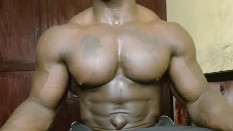 Snapshot of musclegodsammy23 chatting on March 3, 2:12 pm musclegod23 online show from March 3, 2:12 pm