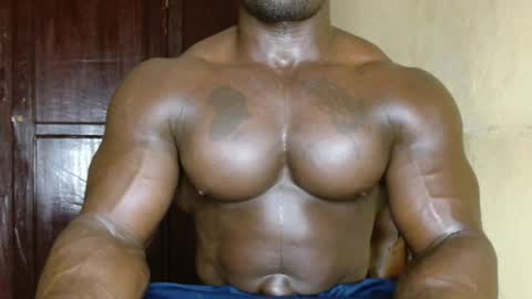 musclegod23 online show from March 25, 1:11 am