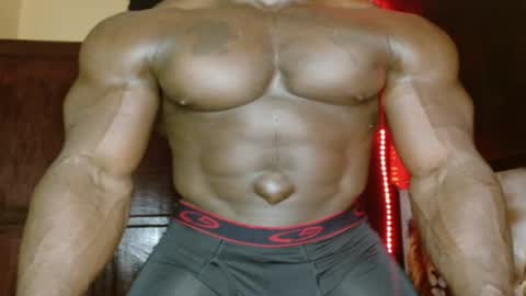 Snapshot of musclegodsammy23 chatting on June 24, 4:06 pm musclegod23 online show from June 24, 4:06 pm