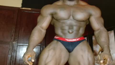 Snapshot of musclegodsammy23 chatting on July 5, 1:34 am musclegod23 online show from July 5, 1:34 am