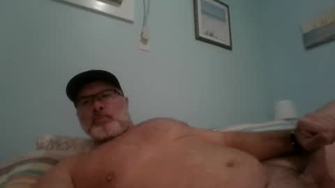 Snapshot of musclemeat41 chatting on December 2, 4:42 pm musclemeat41 online show from December 2, 4:42 pm