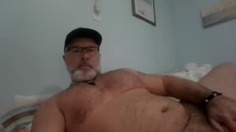 Snapshot of musclemeat41 chatting on January 2, 7:51 pm musclemeat41 online show from January 2, 7:51 pm