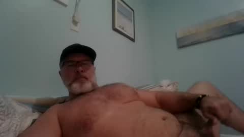Snapshot of musclemeat41 chatting on January 3, 9:15 pm musclemeat41 online show from January 3, 9:15 pm