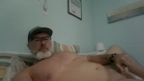 Snapshot of musclemeat41 chatting on February 3, 6:49 pm musclemeat41 online show from February 3, 6:49 pm