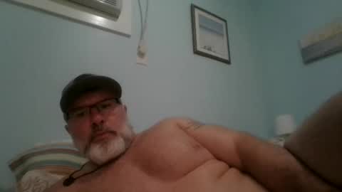 Snapshot of musclemeat41 chatting on February 14, 10:04 pm musclemeat41 online show from February 14, 10:04 pm