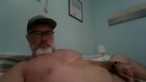 Snapshot of musclemeat41 chatting on February 20, 6:24 pm musclemeat41 online show from February 20, 6:24 pm