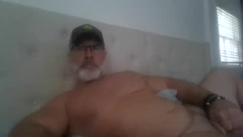 Snapshot of musclemeat41 chatting on October 2, 6:37 pm musclemeat41 online show from October 2, 6:37 pm