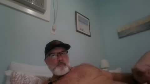 Snapshot of musclemeat41 chatting on October 24, 6:37 pm musclemeat41 online show from October 24, 6:37 pm