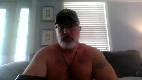 Snapshot of musclemeat41 chatting on November 7, 5:02 pm musclemeat41 online show from November 7, 5:02 pm