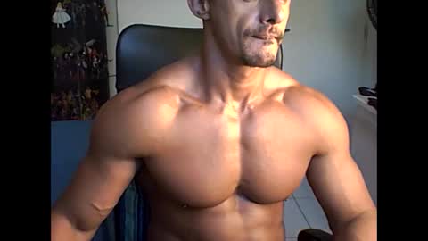 muscleoss online show from January 10, 9:31 pm