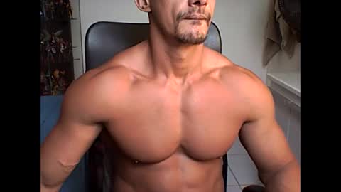 muscleoss online show from January 14, 2:32 pm