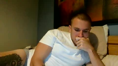 muscleshow00 online show from December 18, 7:20 pm