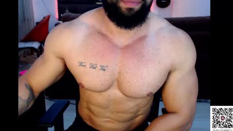Snapshot of muscleweed420 chatting on March 10, 10:48 am Ragnar online show from March 10, 10:48 am