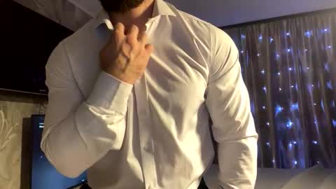 muscularjuggler online show from January 18, 1:48 pm