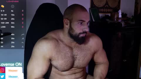 Snapshot of musculusx chatting on February 9, 2:48 am Musculus online show from February 9, 2:48 am