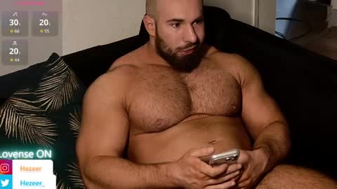 Snapshot of musculusx chatting on April 7, 12:16 pm Musculus online show from April 7, 12:16 pm